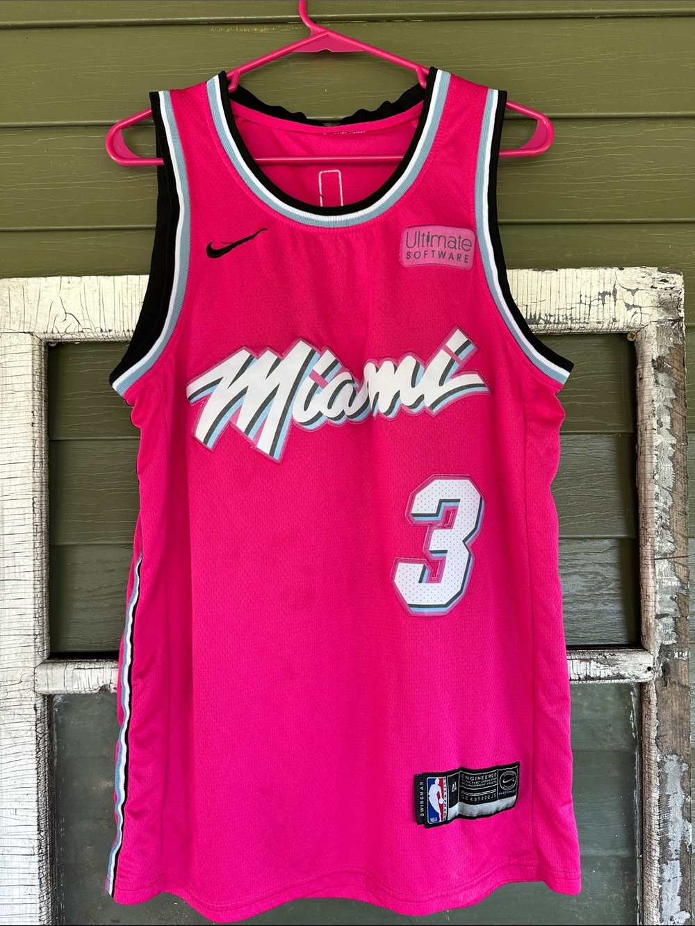 Nike Miami Heat ‘Sunset Vice’ Dwayne Wade #3 Swingman Jersey